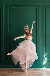 好闺蜜诬陷我使用邪术作弊后，我爸连夜迁坟无错版