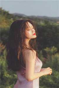 做了将军三年的续弦后,他死去的发妻回来了在线