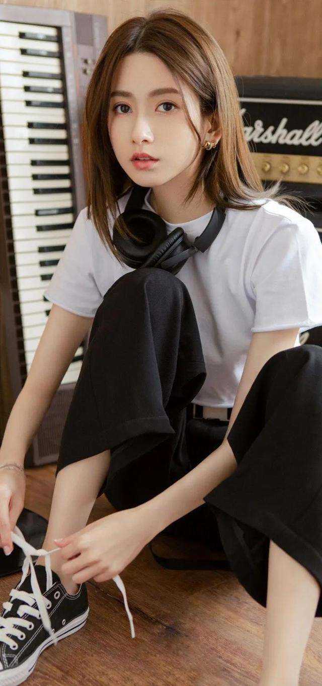 《姜青黎靳寒夜:我真的陪他淋过大雨》:纯净版无弹窗+大结局姜青黎靳寒夜后续+全文