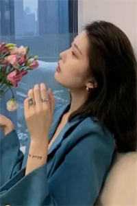 长篇小说救命!顶级豪门一家都是女儿奴